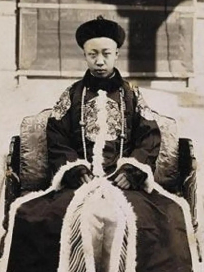 1953年，溥仪听到抗美援朝战争胜利的消息后非常吃惊，他不由的感慨：“我终于知道