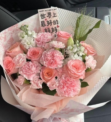 真的建议取消母亲节和父亲节，昨天母亲节，我看很多的妈妈都没收到女儿和儿子的礼物，