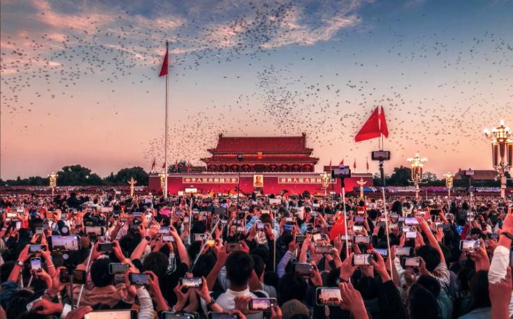 🌞现在中国真正强大的地方，不是军事力量的强大，也不是科技的强大，而是中国有