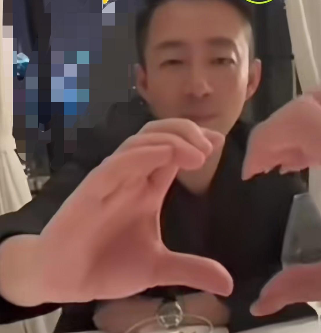 回到湾湾的汪小菲又美了！中午和马筱梅二人世界吃西餐！马筱梅拍的视频好唯美啊！汪