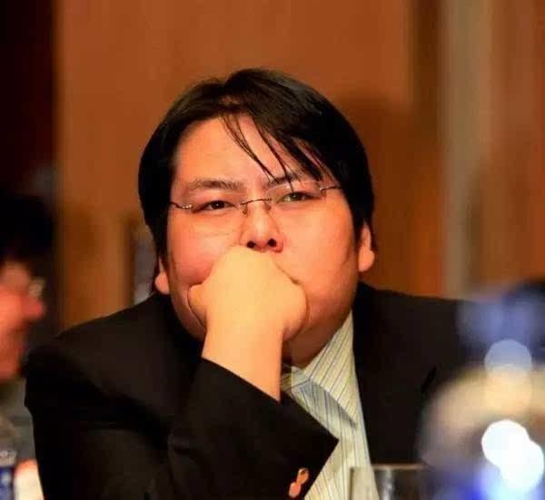 中国最出名的八位败家子，王思聪根本上不了榜第一位：李兆会。李兆会曾是山西最年轻首