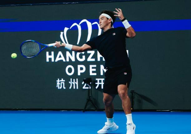 “复仇的机会，来得太快了。”布云朝克特杭网首轮，又要打郑瑞。二十天前美网