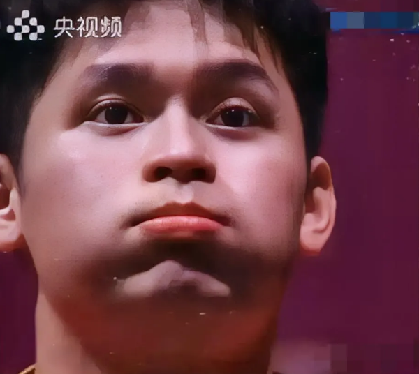 破大防了，“希望之星”林诗栋身兼三项，没有一项获奖，未来该何去何从，是继续