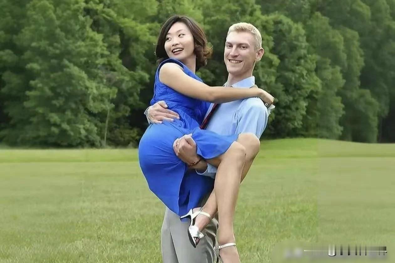 敬一丹走了，最让她操心的还是那个不按套路走的女儿王尔晴帝国理工电子工程毕业