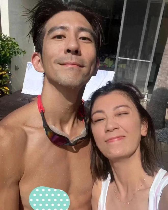 贾静雯一家度假享受亲子时光，大女儿梧桐妹和波妞酷炫出镜，审美潮流，老二咘咘内敛文