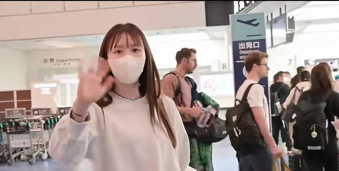 对于日本队，我发现一个问题？日本女球员，我全部认识，男球员一个也不认识，奥