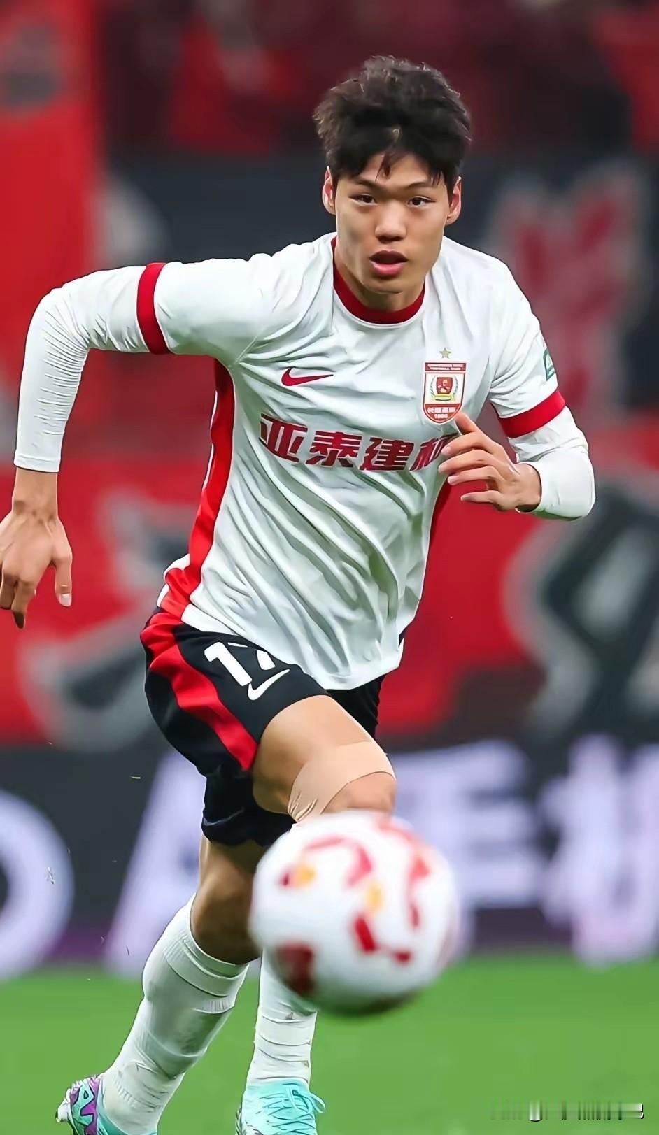 贺一然无限接近加盟山东泰山！