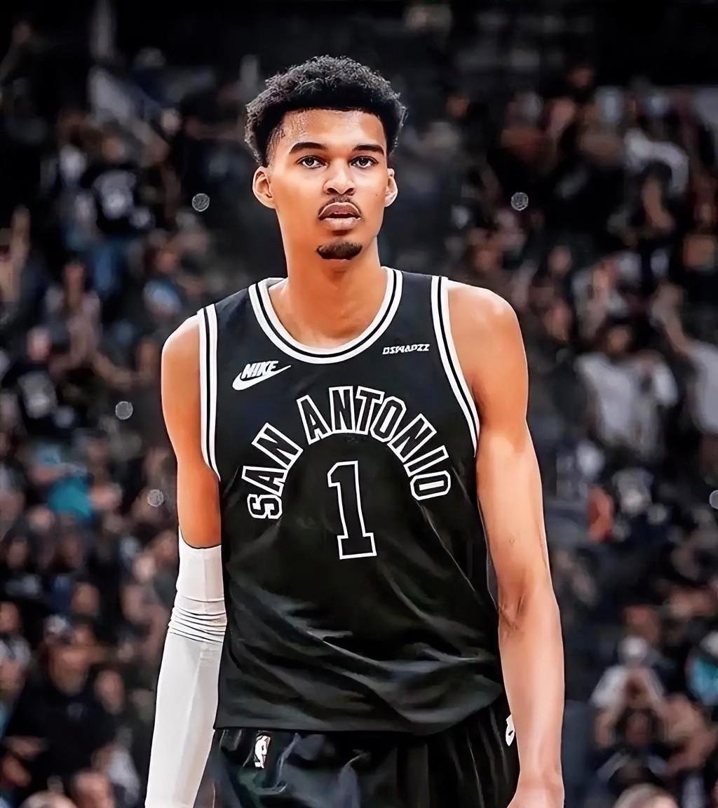 NBA破包夹最稳的其实就四个人——乔丹，邓肯，奥尼尔，科比。乔丹和科比是你3