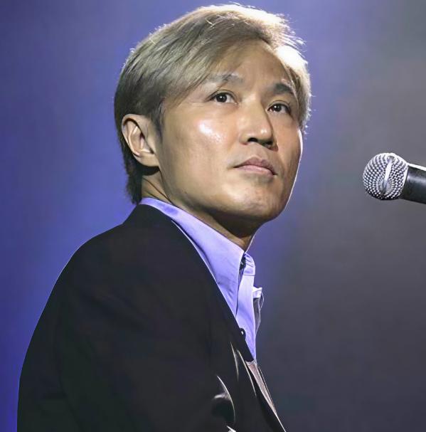 当年喊“港独”喊得最凶，现在偷偷跑回大陆捞金？这人的算盘打得太响了。  