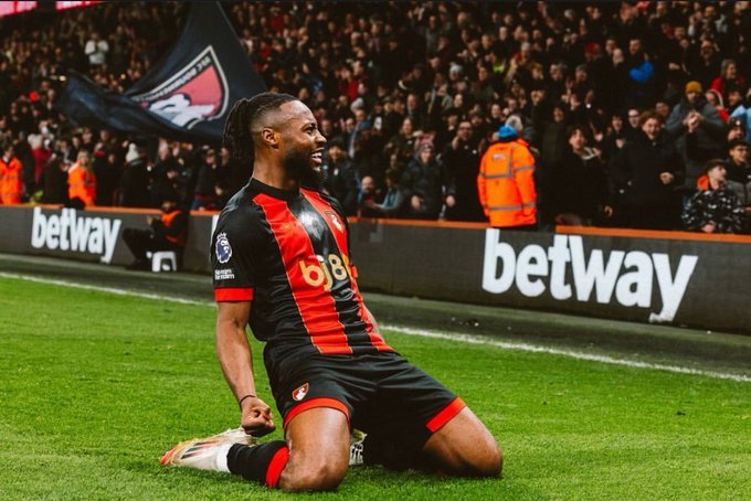 DO塞门约与伯恩茅斯的合同中包含一项6500万镑的解约条款，但该条款必须在特定日