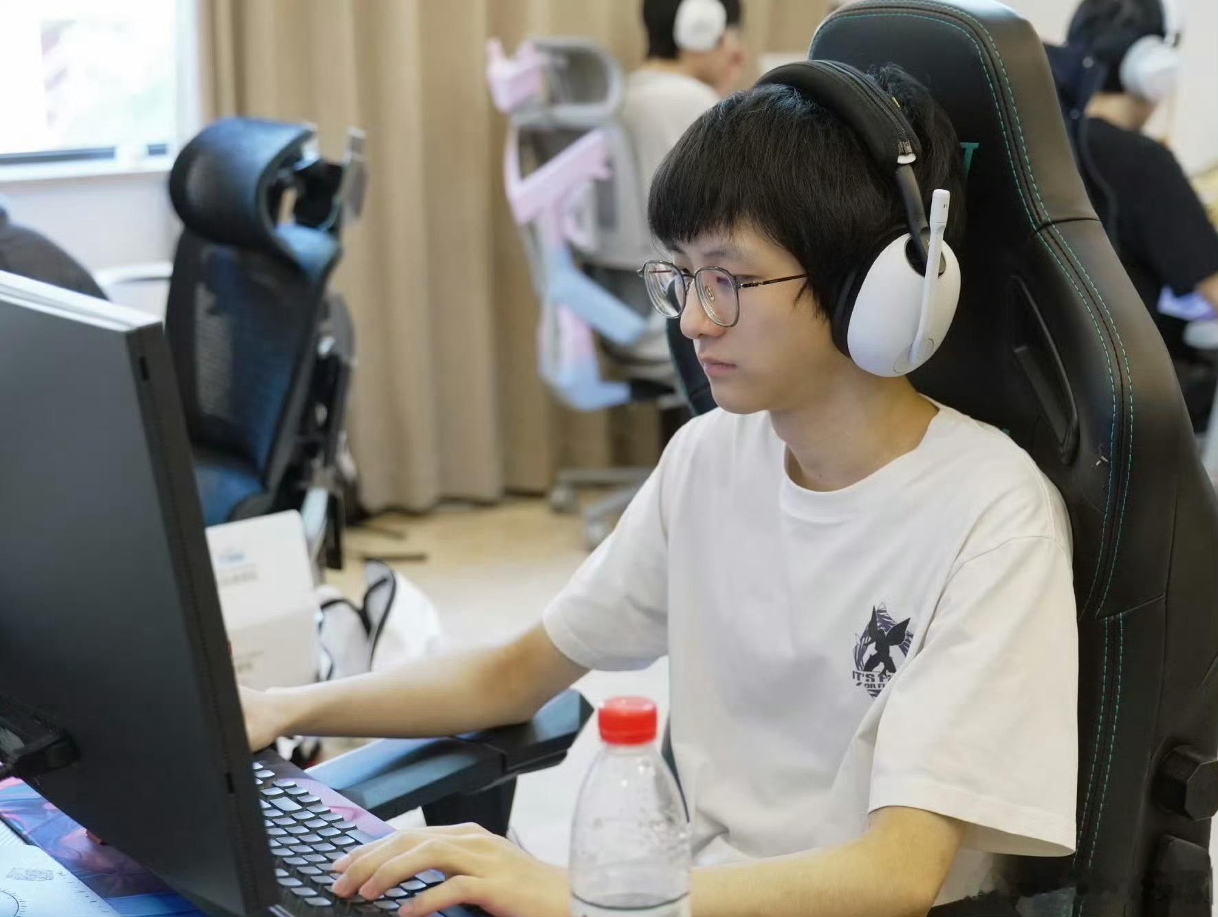曝Zuian还有机会打S16TES上单Zuian接连两次签证面签失败，没能随队出