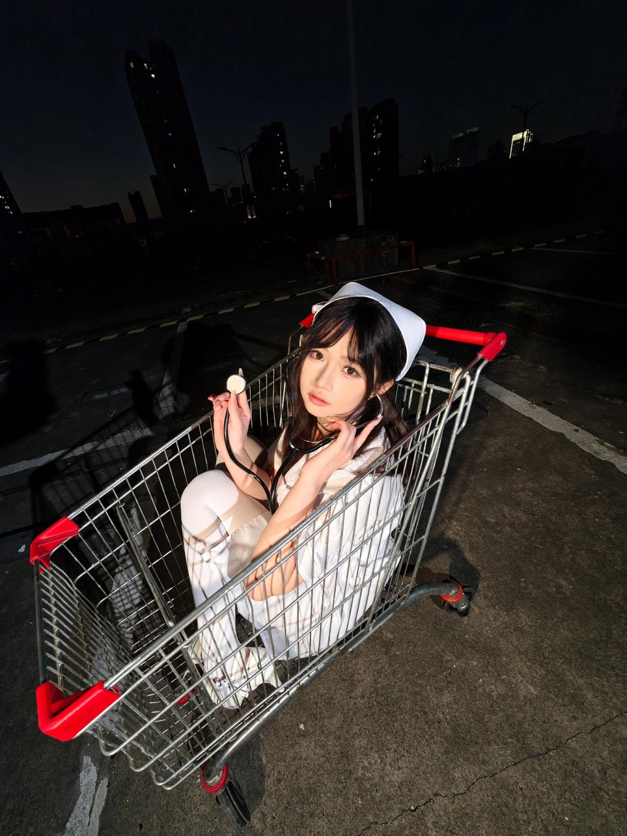 原片直发拍照姿势摄影约拍女生拍照姿势夜景人像