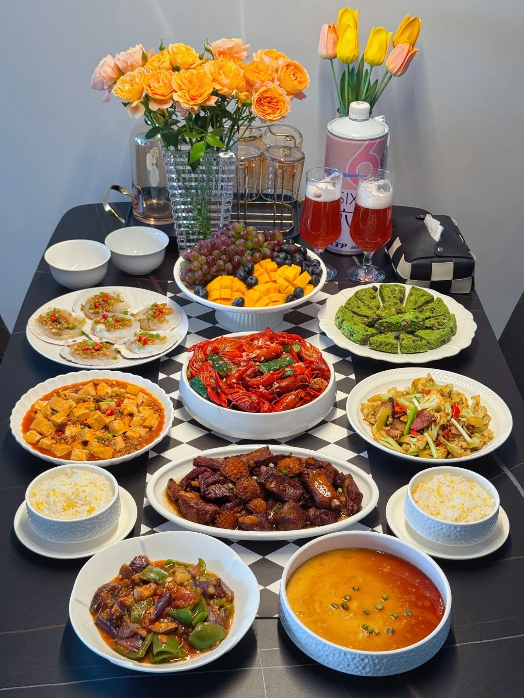 家宴 | 在外吃的是热闹，在家吃的是真心。