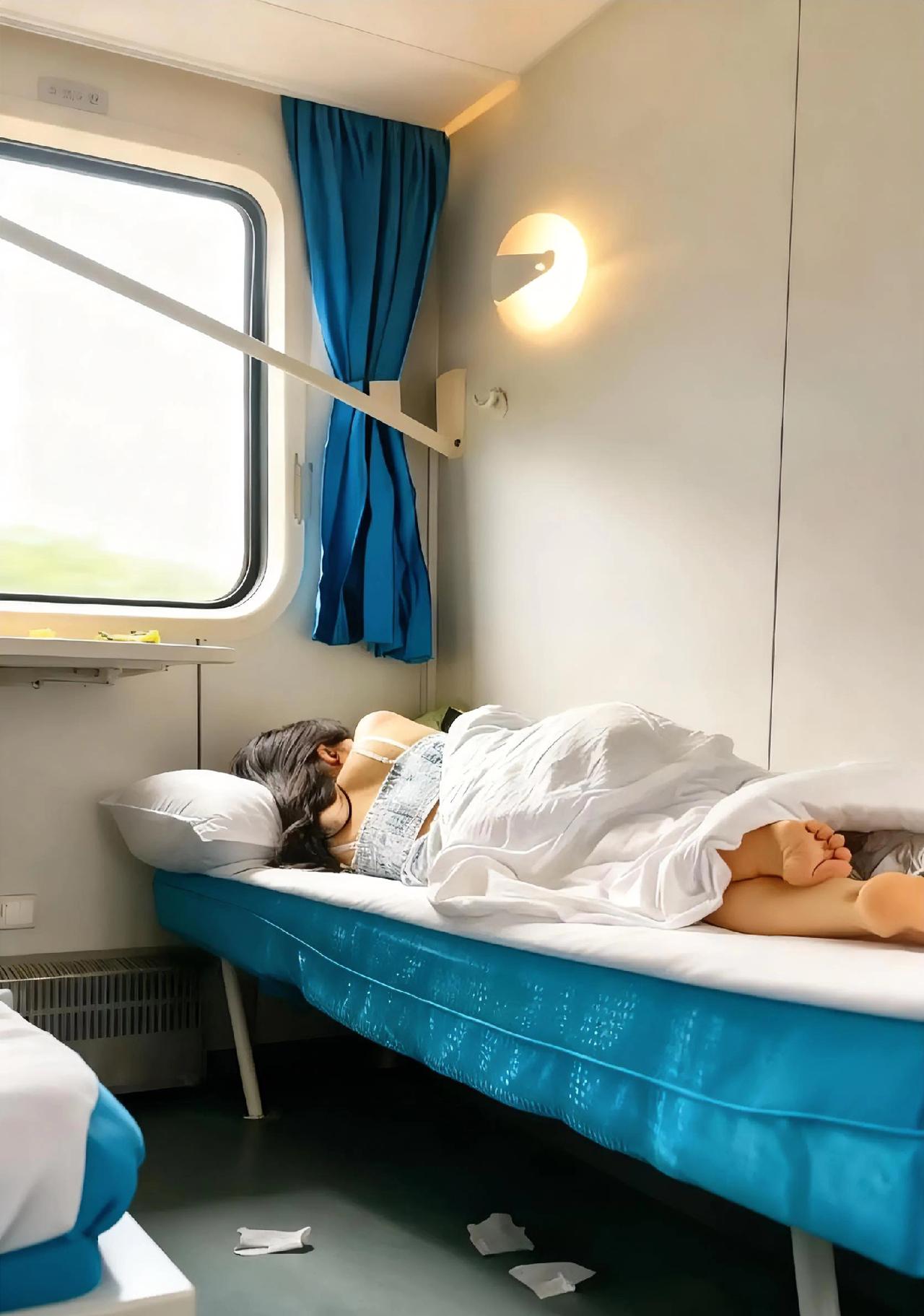 怎么才能认识她呢？