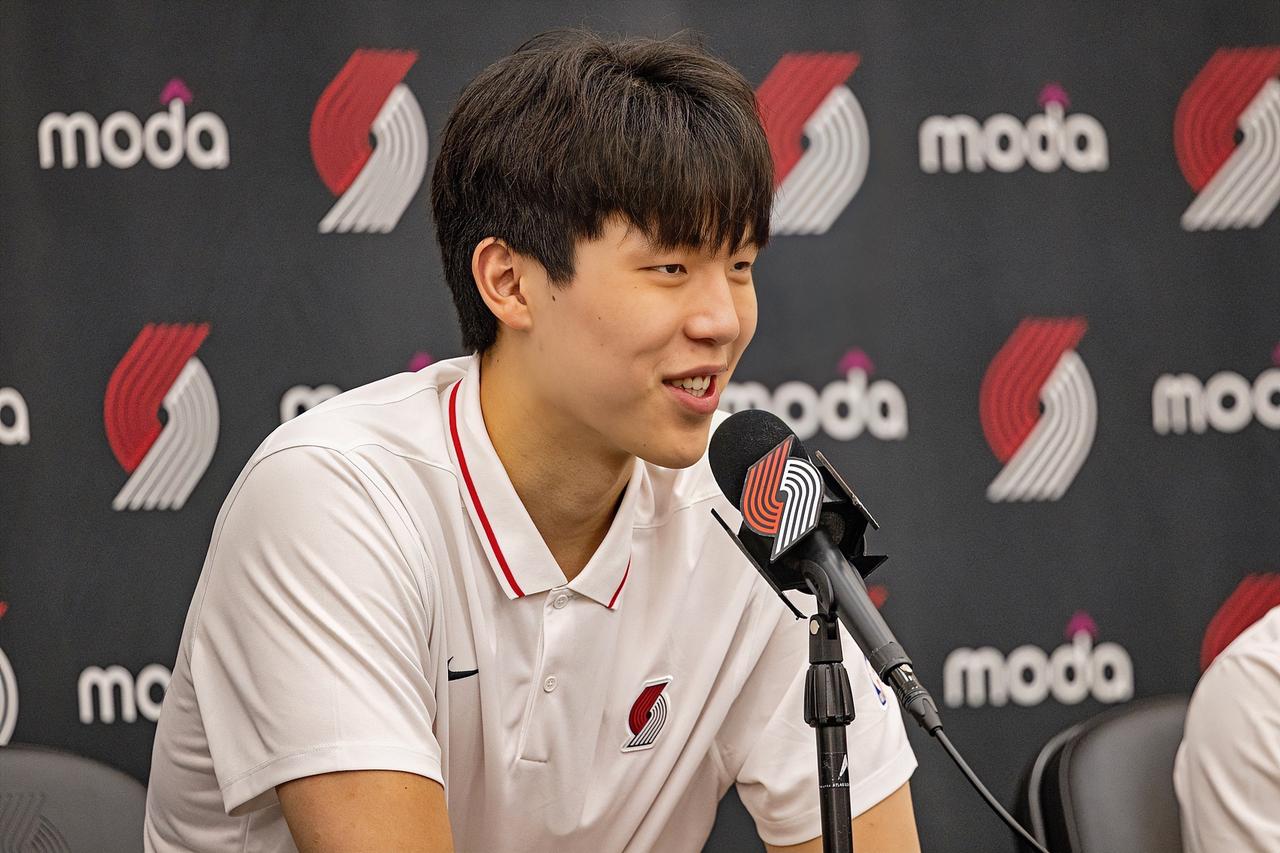 杨瀚森：就打球而言，NBA的对抗或许比CBA的对抗更“文明”。马布里：小杨说得