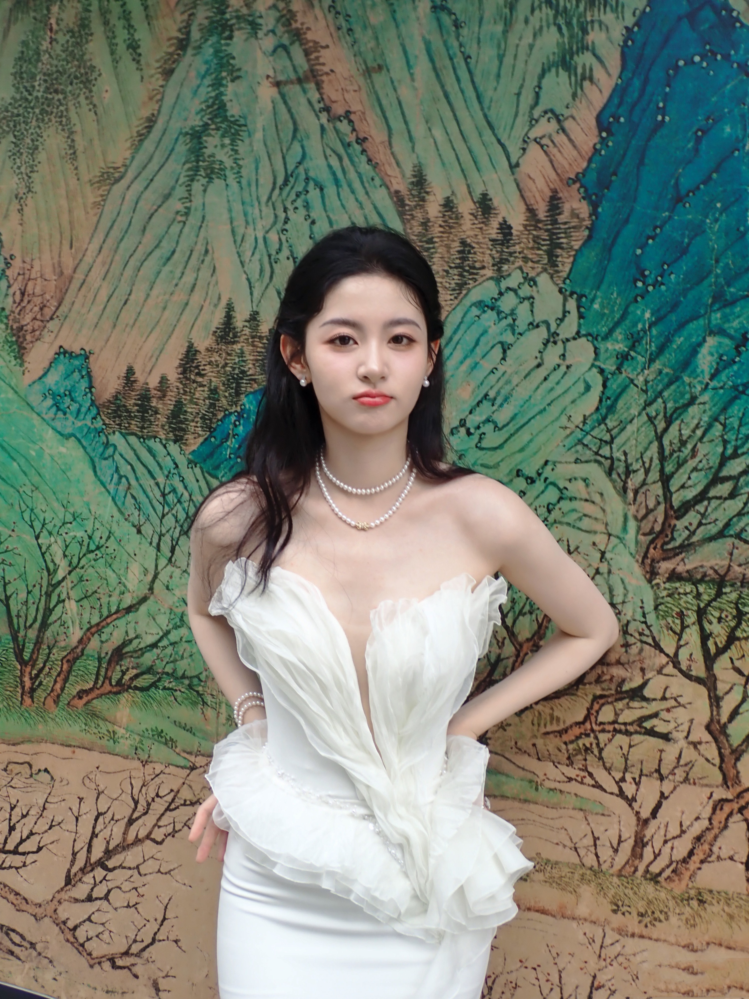 赵晴，美美的白天鹅公主​​​