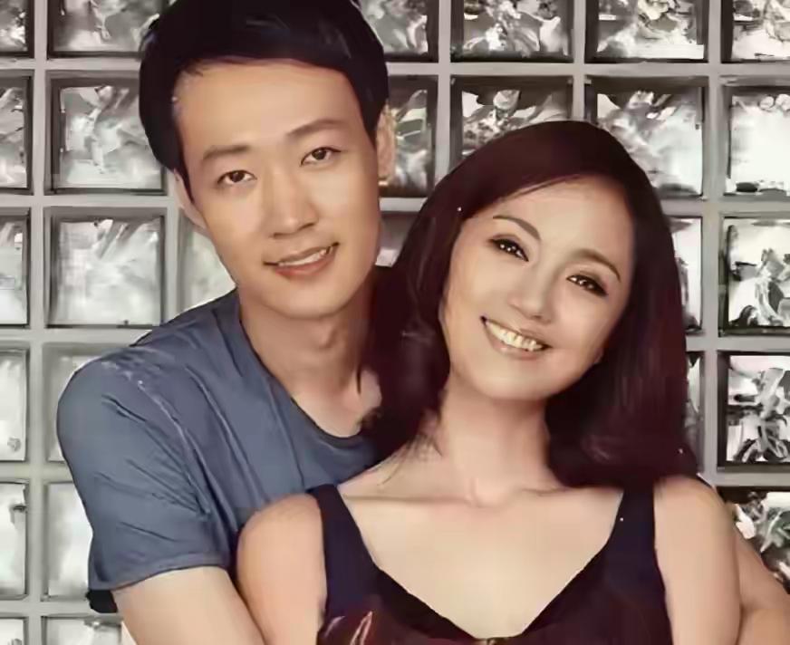 时光依旧，岁月如梭……好好珍惜身边的人吧，因为下辈子不一定遇见。