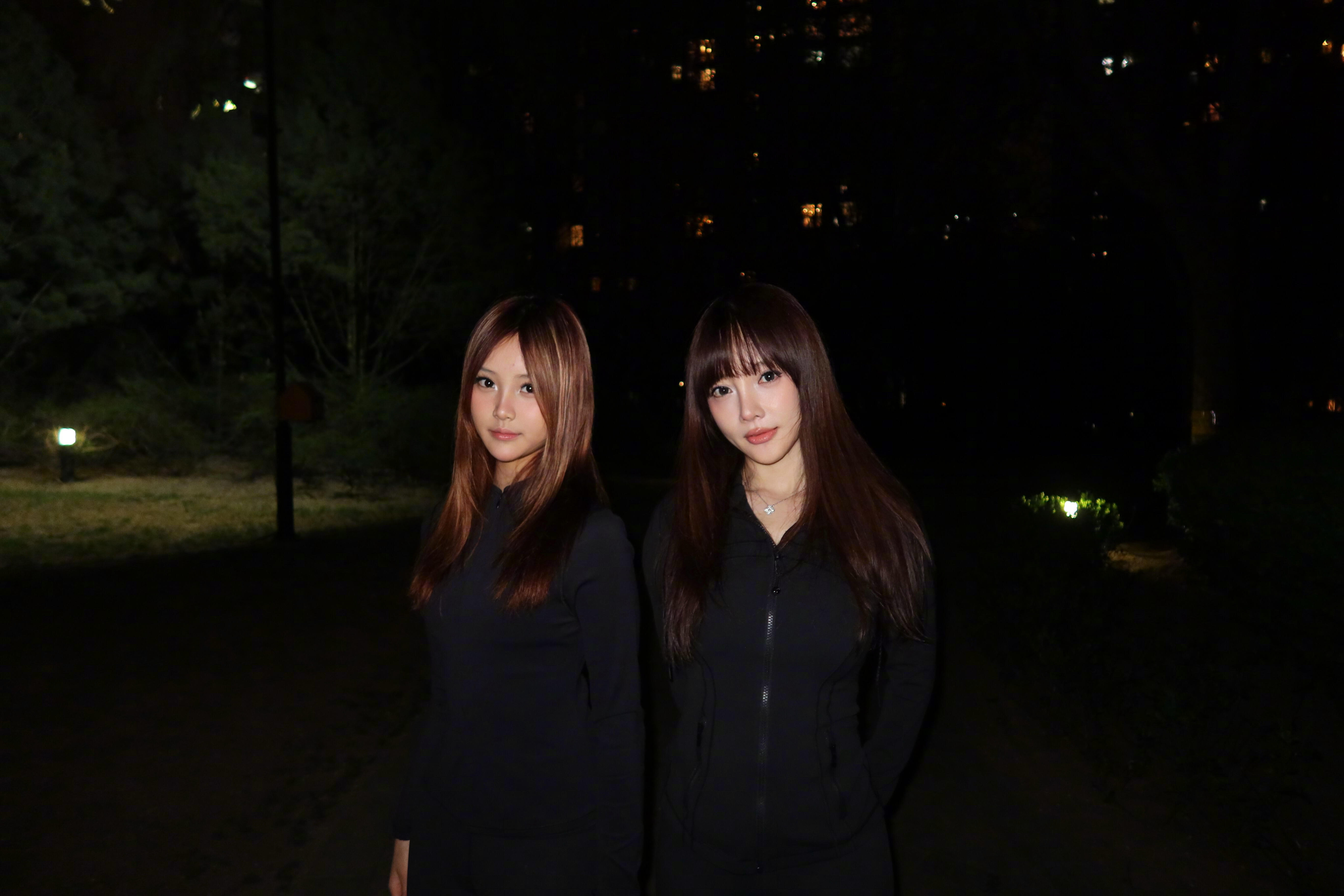 甜馨比李小璐高了甜馨都比李小璐高了！！看起来完全姐妹俩啊！