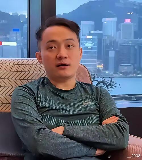 孙宇晨的第一个一百万美元是怎么赚到的？其实他不是什么富二代，父亲是普通基层公务员