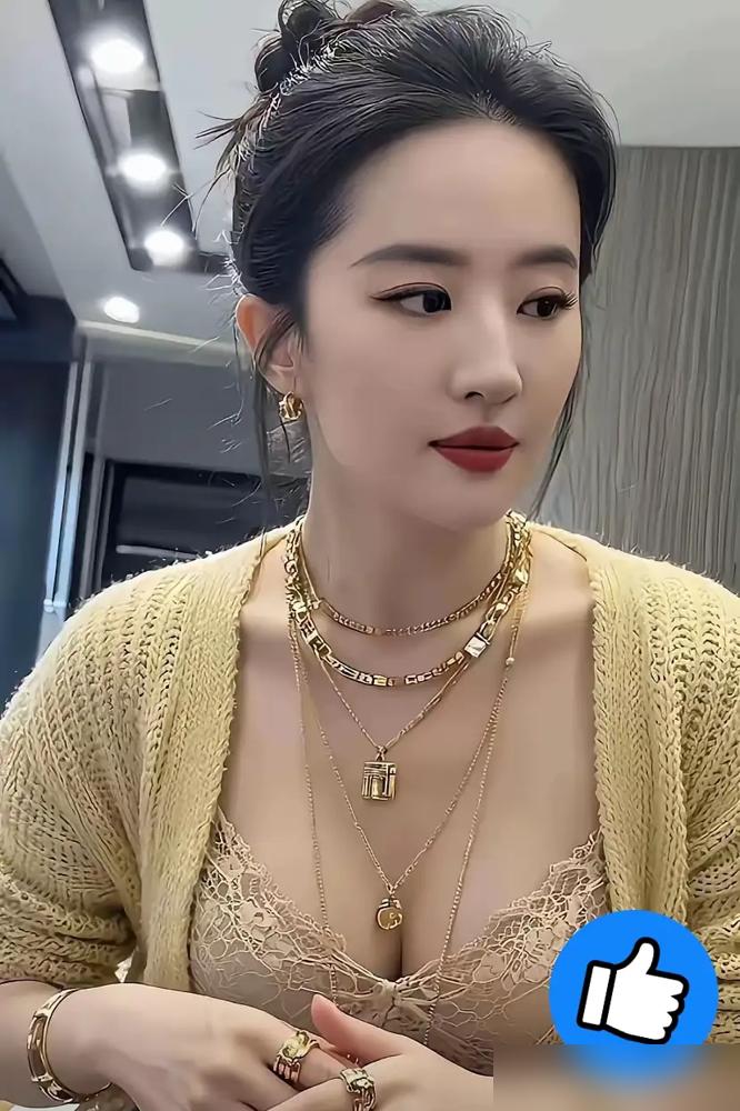 这可能是刘亦菲最想“删除”的一组照片，却被宝格丽总裁亲自发在了社交媒体上。没