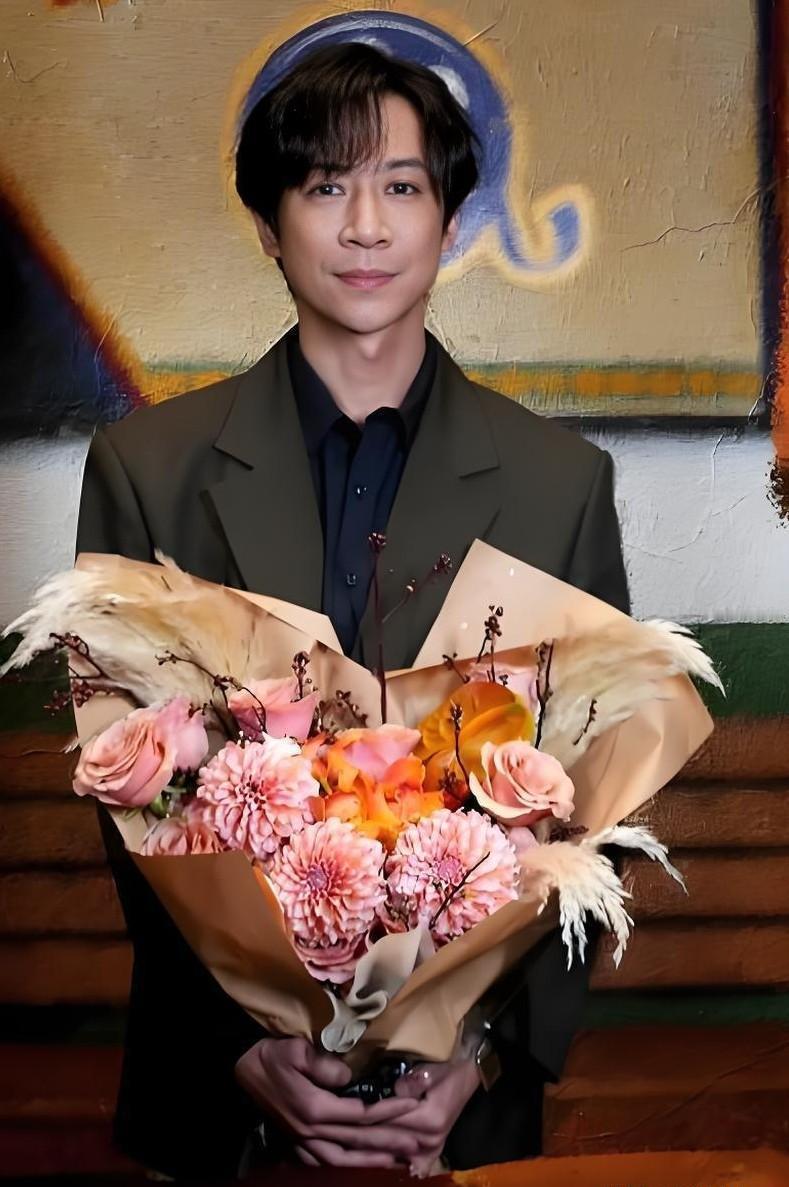 张维伊用一部《小城大事》，给所有低估他的人喂了一剂“演技兴奋剂”！这个叫钱昌远