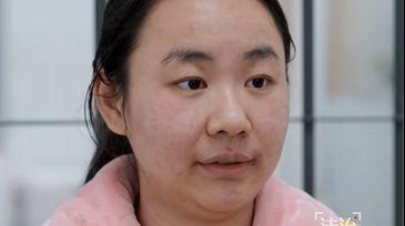 缅甸小公主明珍珍这张脸也太憨厚朴实了，五官平平淡淡，国内大街小巷里一抓一大把的路