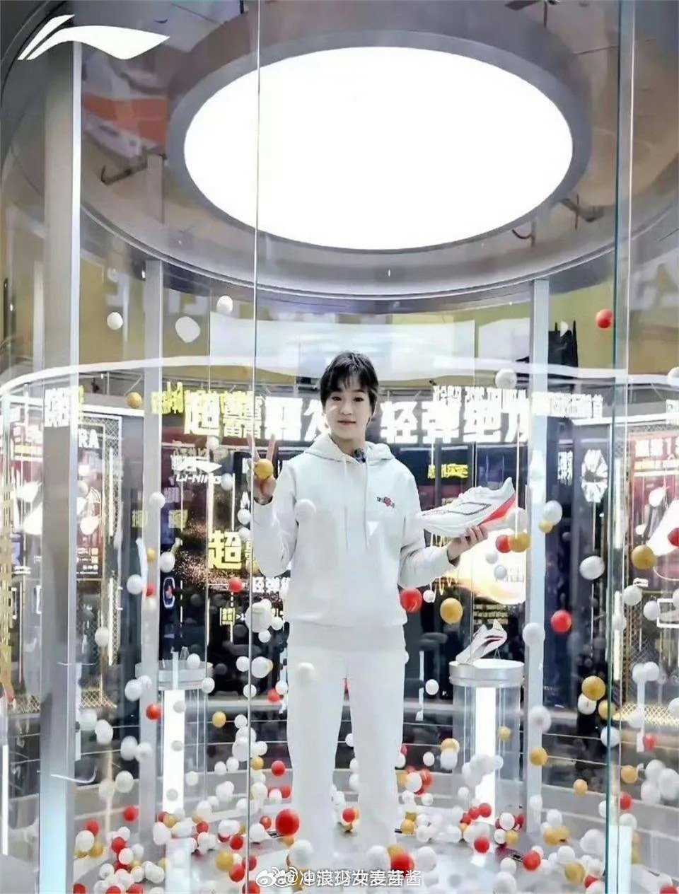 全红婵确实不适合化妆。一旦化妆，立马就老了10岁。​​​