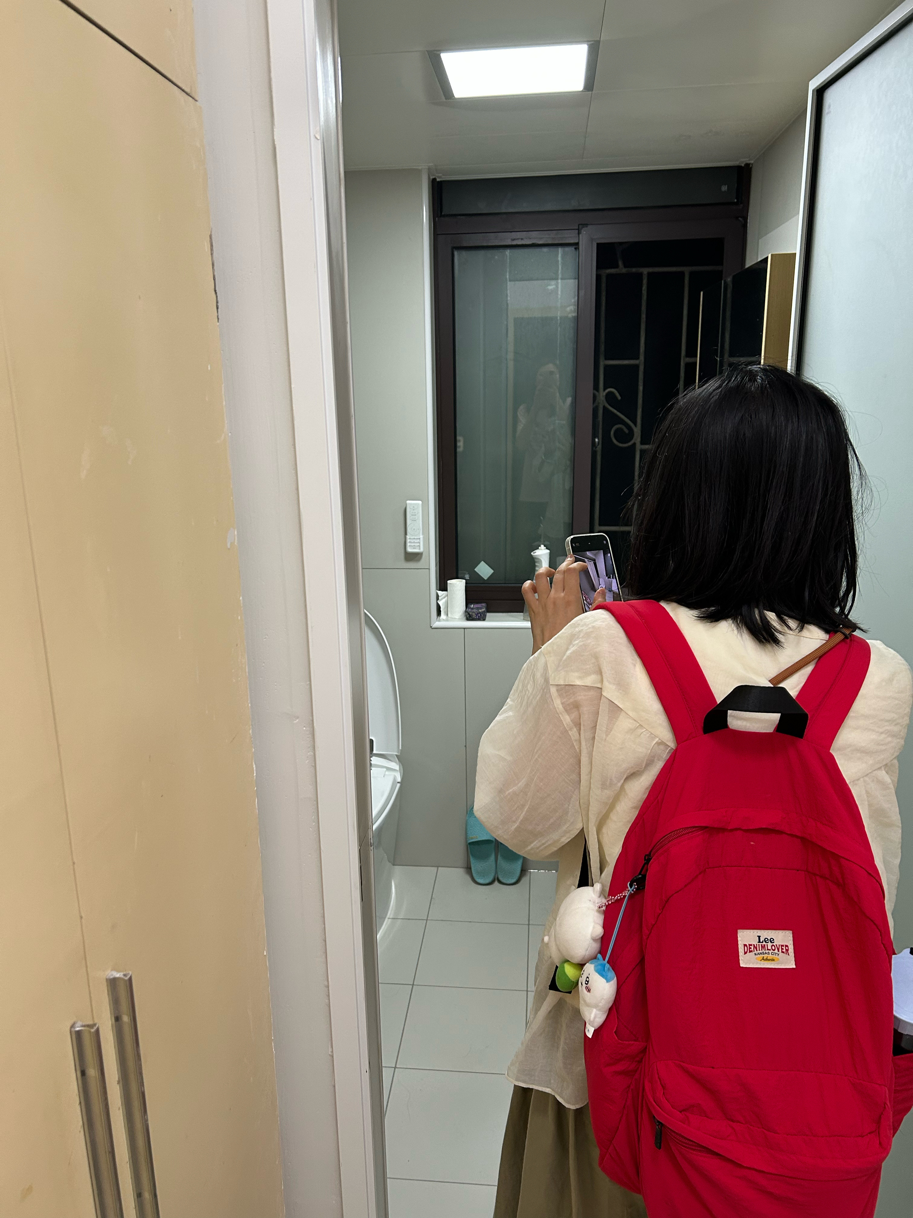 迎来了第二个留宿朋友，大聊特聊！and我们家这个厕所装修得太值了