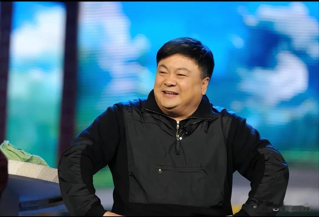 娱乐圈知名“吃货”洪剑涛，最近在潮汕一家网红海鲜店又被“上了一课”。近日，