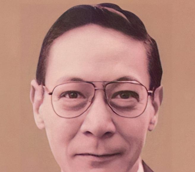 1996年，李登辉上台后撤掉蒋氏父子的陵墓守卫，并且让人大肆破坏蒋介石的雕像，宋