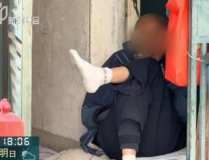 “坏人变老了！”2025年5月13日，一86岁老人在儿子去世的六年里，坚持住在孙