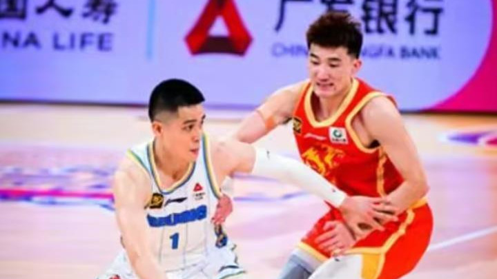广厦队G2大调整,王博指导有信心,孙铭徽改变打法是关键