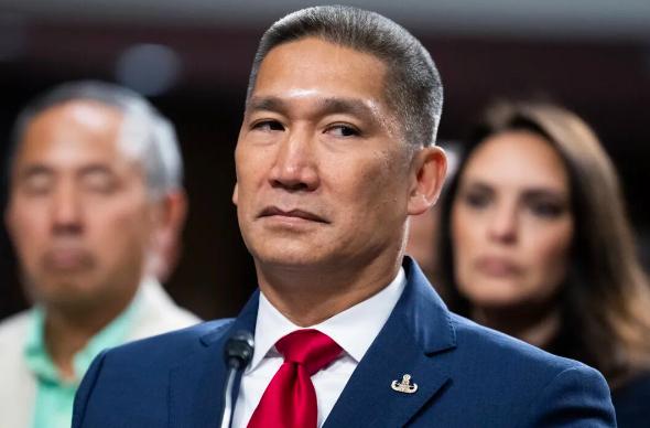 4岁仓皇逃难的越南孩童，如今逆袭成美国高官！当年西贡陷落前夕，南越高官之子仓皇逃