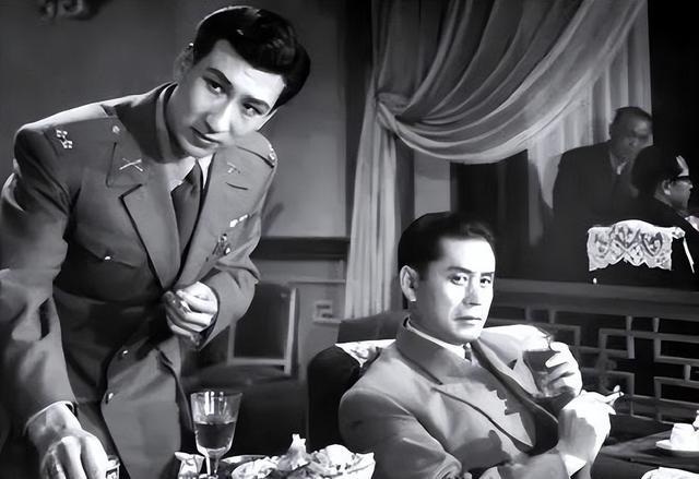1941年，牛子龙杀掉了军统豫站站长，没过多久，上级请他喝酒，想借机除掉他，牛子