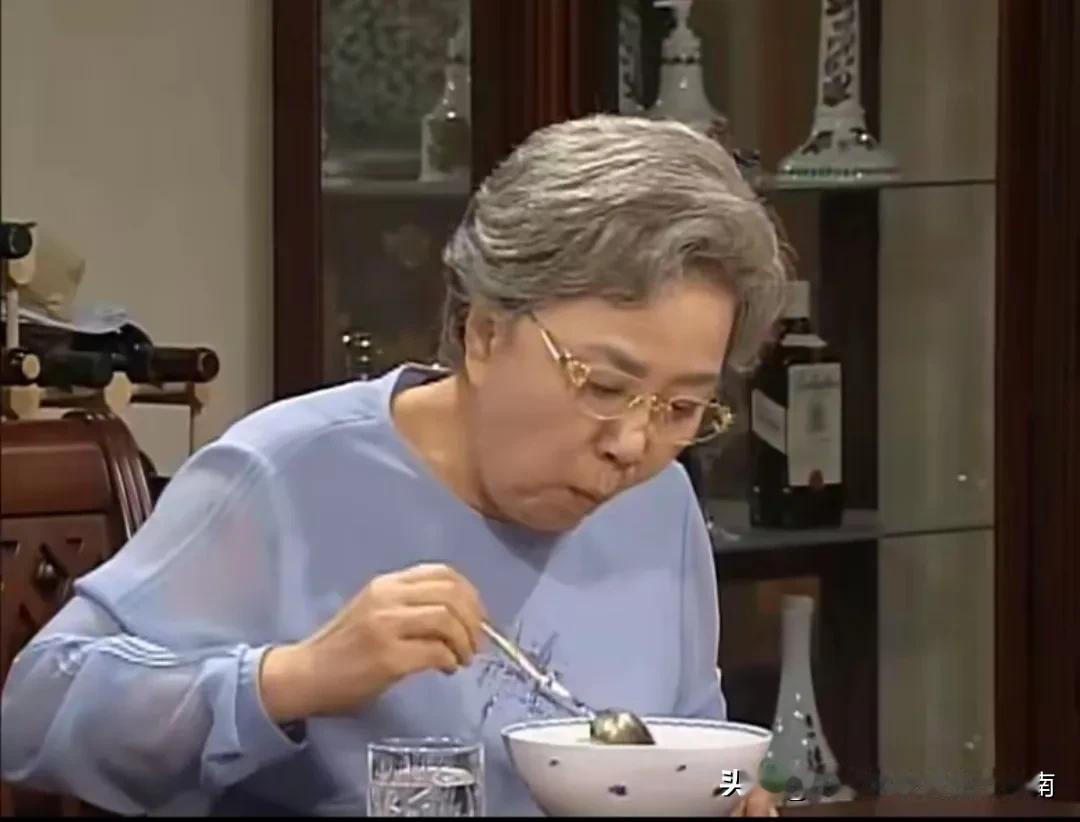 年关将近，人愈渐老，万万没想到，还有比衰老更可怕的是……看着家里人忙前忙后备