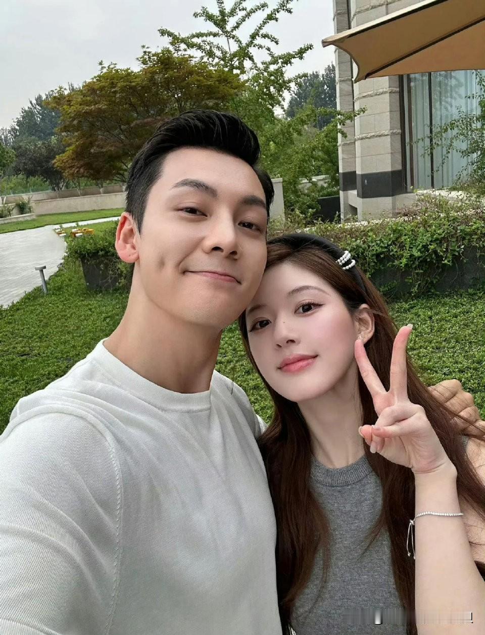 陈伟霆命还是挺好的[呲牙笑]当初和杨幂等人合作的《古剑奇谭》，让他在内娱的人气