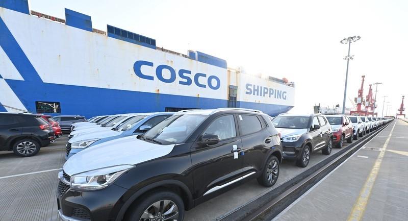 比亚迪明年的130万海外目标，太保守了。比花旗那帮分析师预测的少了二十多万辆