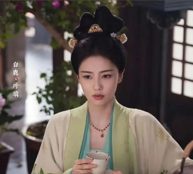 不得不说，白鹿真的被于正害惨了，新剧《莫离》官宣，又是古装剧仙侠剧，剧情