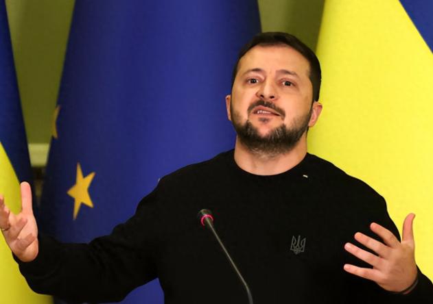 欧盟好不容易松口批下900亿欧元，泽连斯基非但没松口气，反而慌了神。 他表示