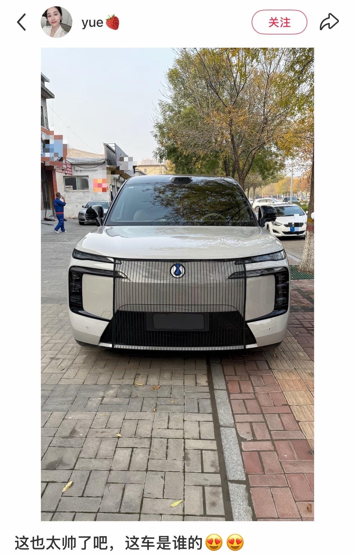 刷到一个网友拍的腾势N8L，加了前网看起来颜值都不一样了，差点以为出了新版本[允