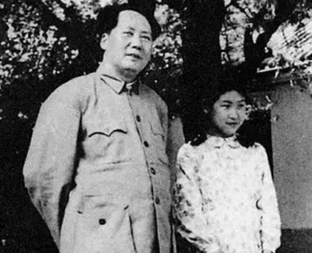 自1977年起，李敏就不再工作，闲居在家，平时很少出门，邻居也很少见到她，由于长