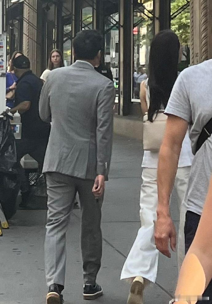 霍启山娜然去看了世界杯决赛纽约偶遇霍启山娜然霍启山和娜然感情稳定又低调，被传了