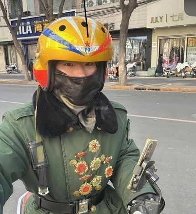这是我见过最牛的外卖员，没有之一