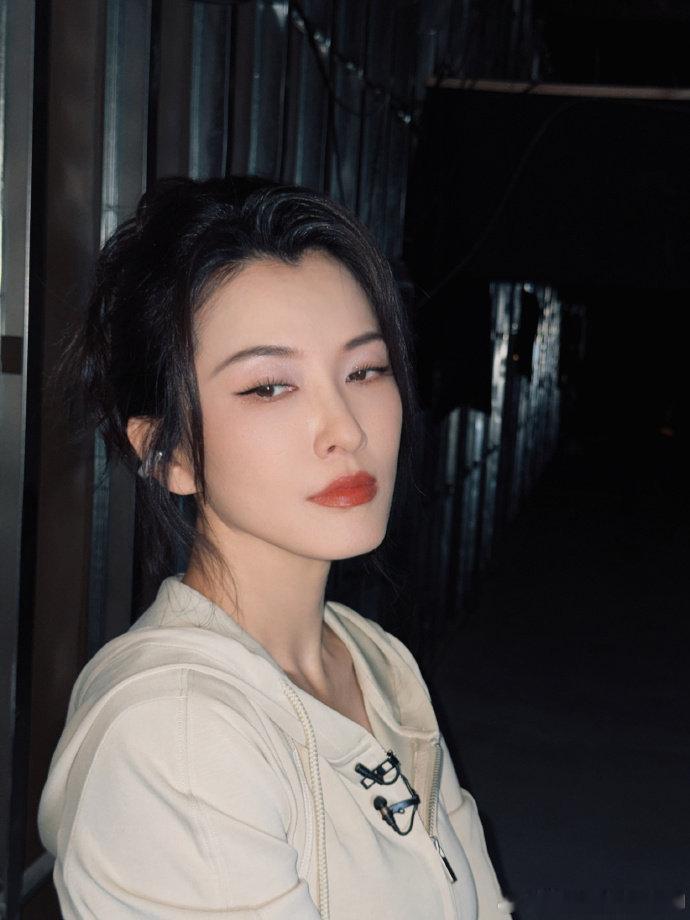 徐洁儿看到自己一公倒数第一的反应乘风2026实力在线却拿倒数第一，徐洁儿没有卖惨