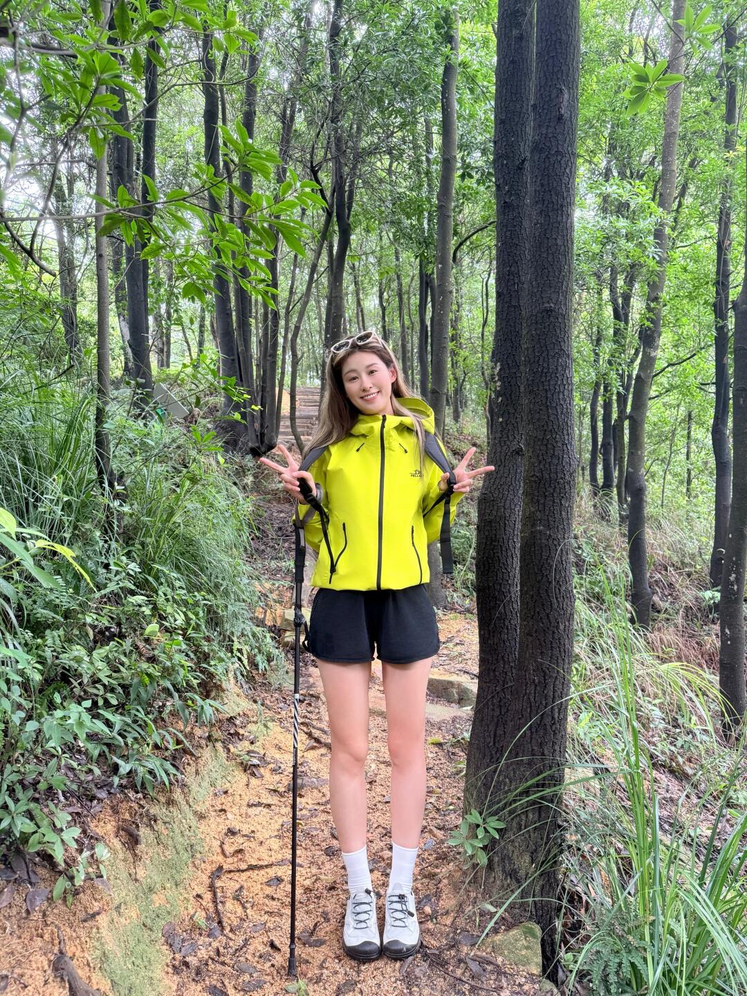 一起爬山⛰️享受大自然🍃