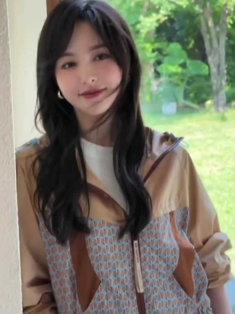 你出现在我诗的每一页