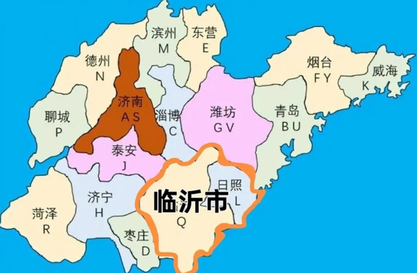 临沂和日照的话题，网上确实有很多人在互相黑。有临沂人说日照以前属于临沂，日照从从