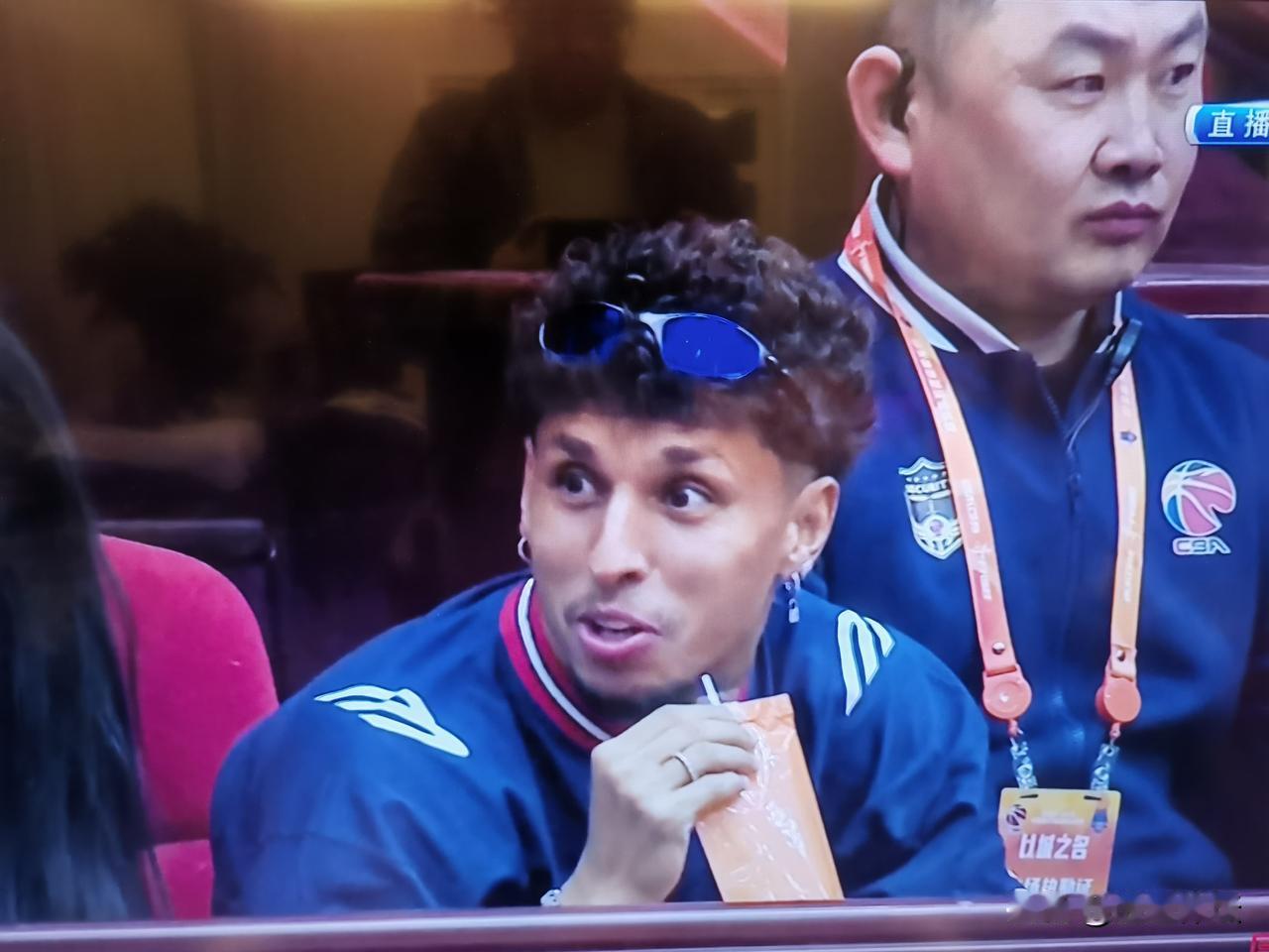 没想到山东泰山拿下国安以后竟出现了这样的一幕！山东泰山的克雷桑携五大外援在山东高