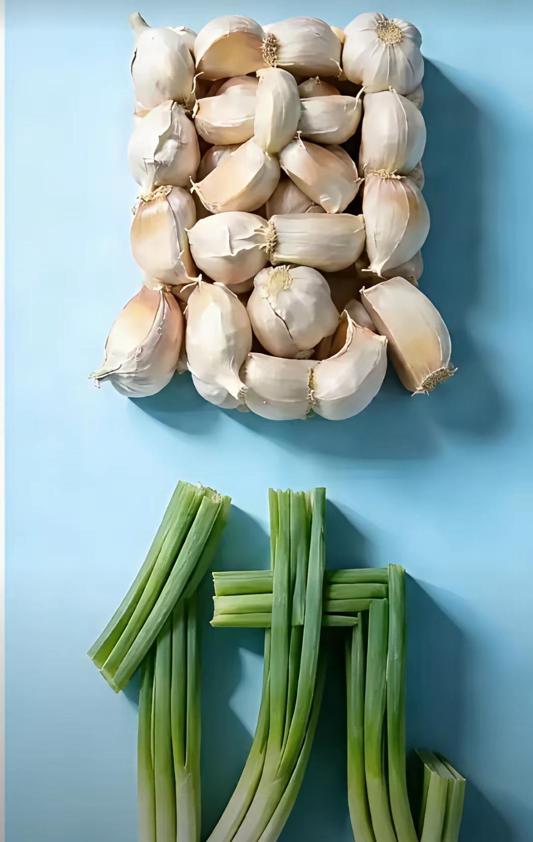 打一成语，嗨，别嘴硬，有本事三秒钟把答案亮出来，这可在肚子里有点真货，一般人真猜