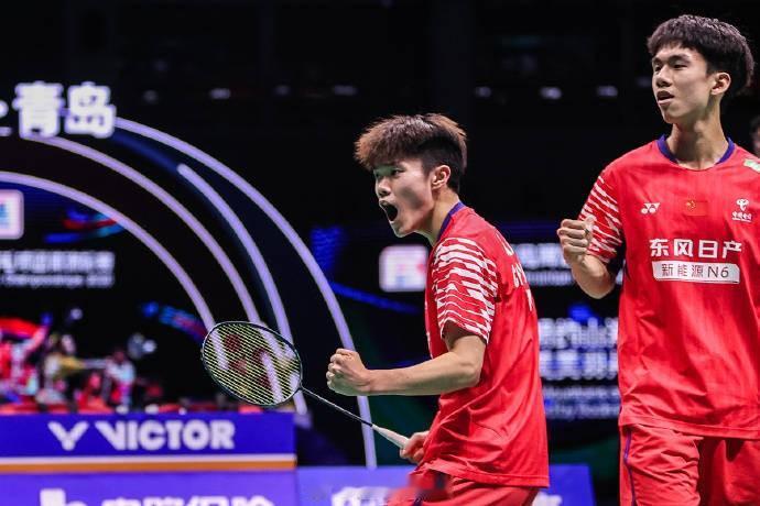 男团对阵日本，日本队男单及男双都有一定实力，能否卫冕就看小将们的临场发挥了，今天